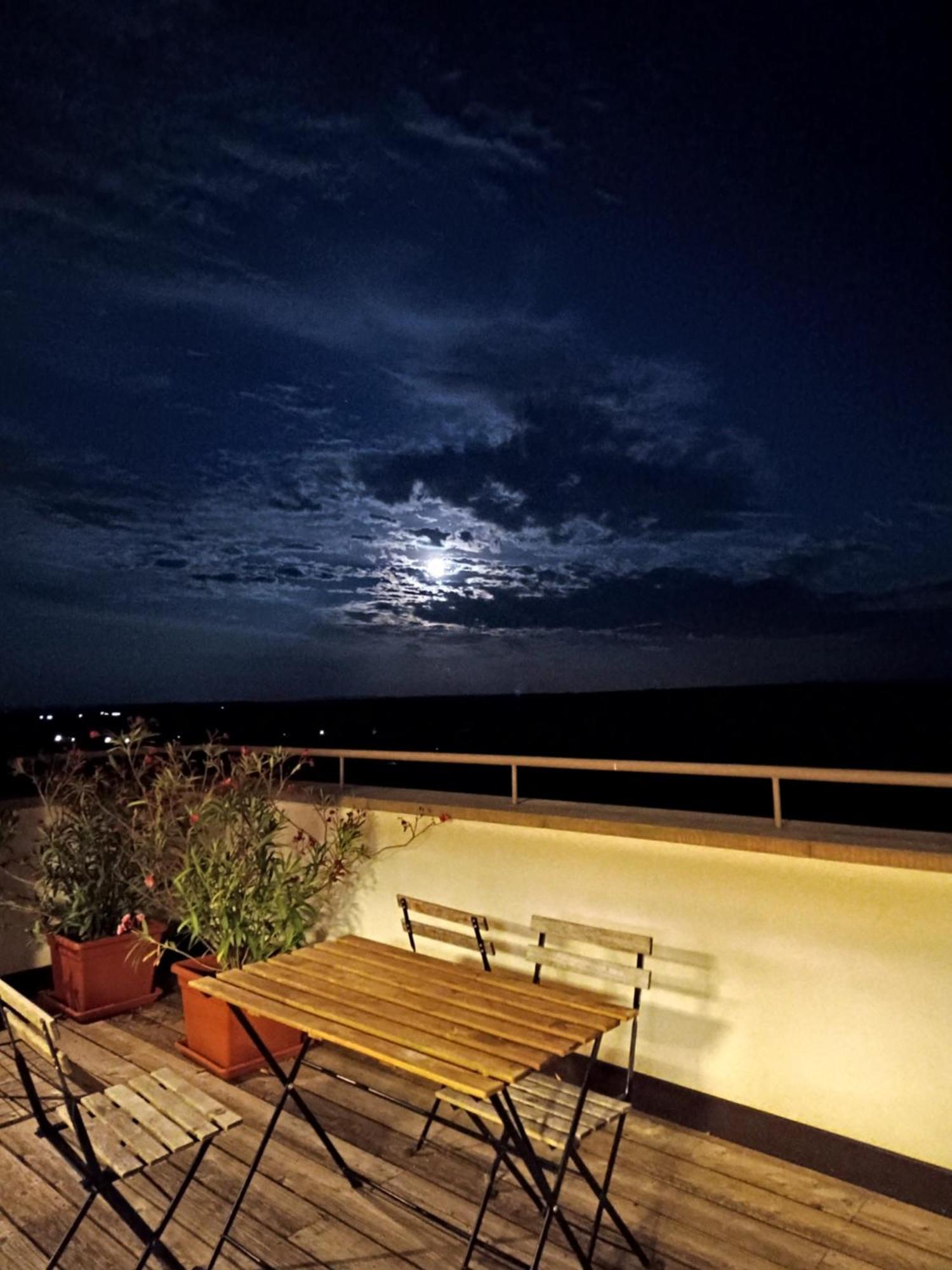 Vinarsky Penzion Strachotice Bagian luar foto